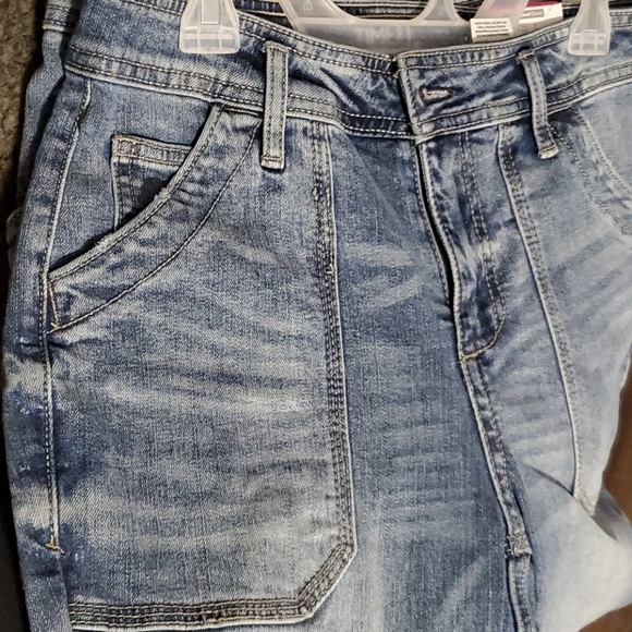 TIME AND TRU UTILITY SLIM HIGH-RISE JEANS 👖 - Picture 6 of 9